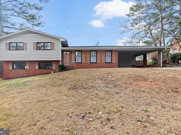 3727 Calmer Cir, East Pt, GA 30344