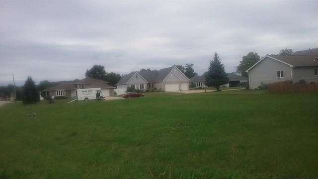 1st image of 6949 Foxwood Dr