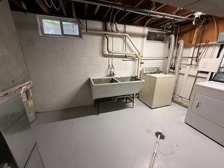 Basement - laundry space
