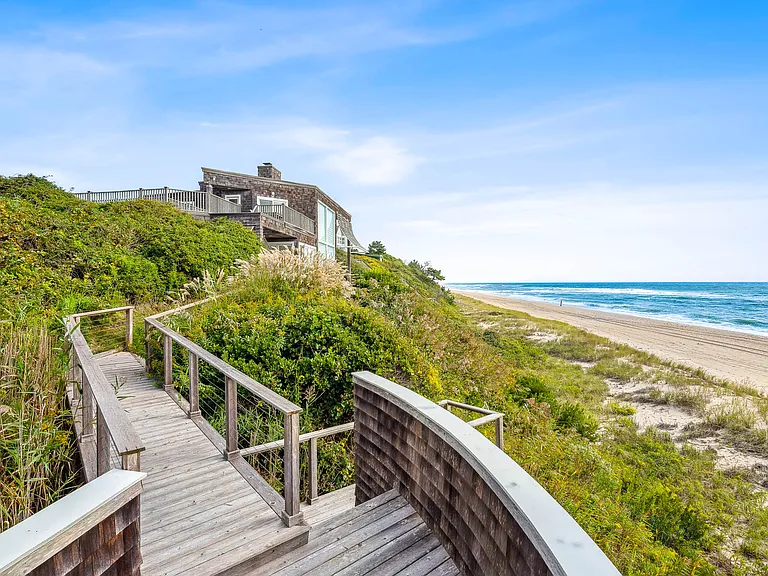 380 Old Montauk Hwy — Photo 17