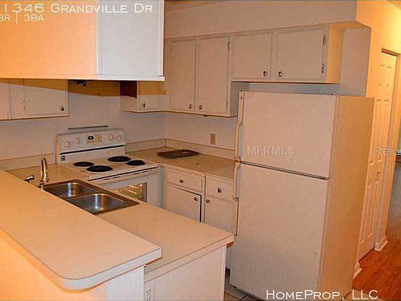3rd image of 11346 Grandville Dr