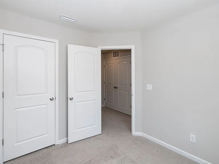 130 S Dorsett St — Photo 11