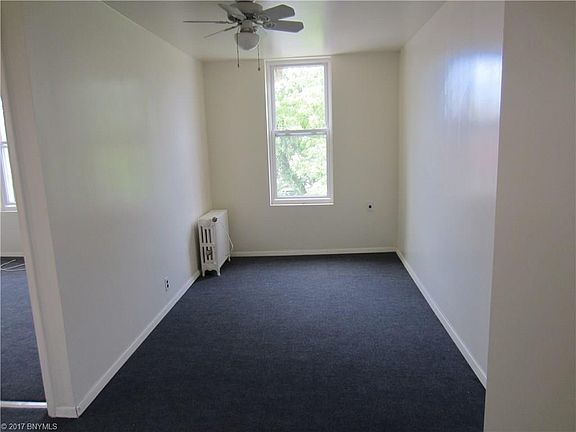 4th image of 1472 E 94th St