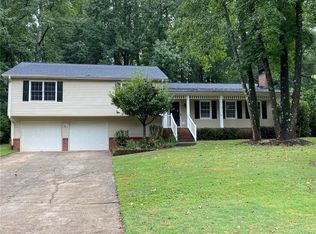 3990 Derby Dr, Cumming, GA 30040