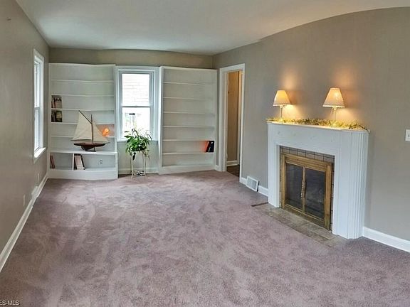 4th image of 1200 Colonial Blvd NE