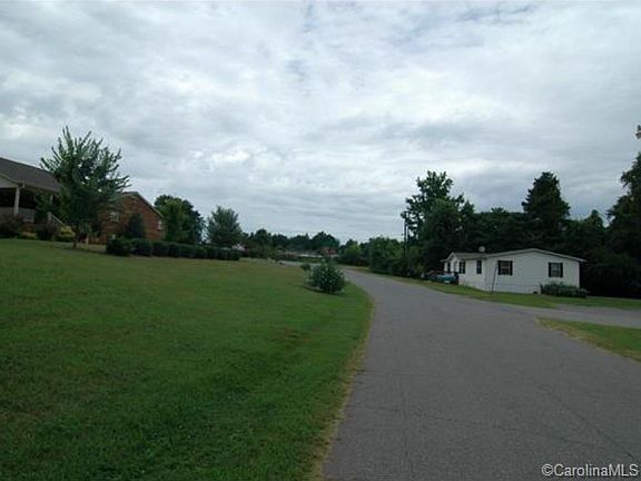 4th image of 7 Lucky Creek Ln #7