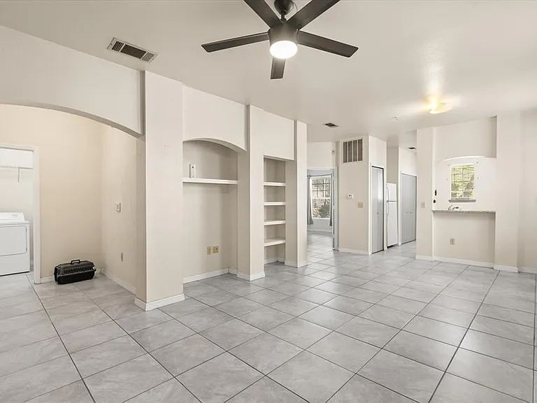 1321 Arbor Vista Loop #121 — Photo 3