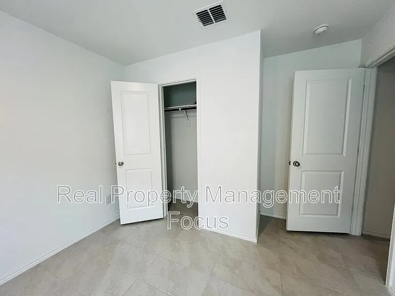 3401 Harper St — Photo 16
