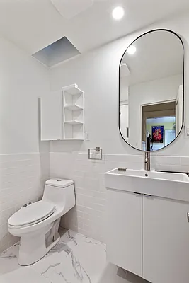 Rented by SPORN GROUP LLC | media 47