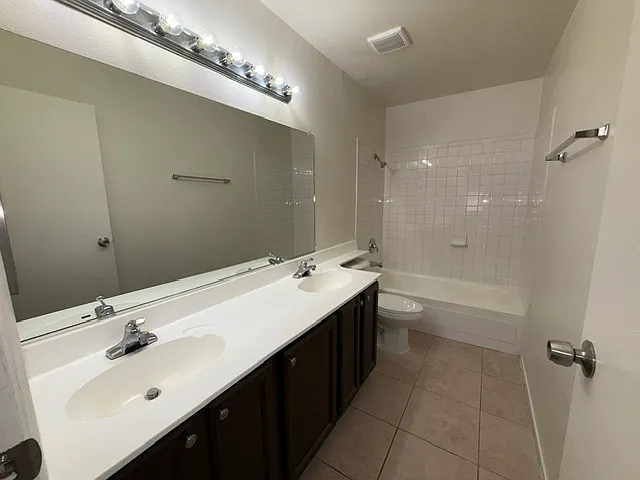 6540 Pleasant Plains Way — Photo 10