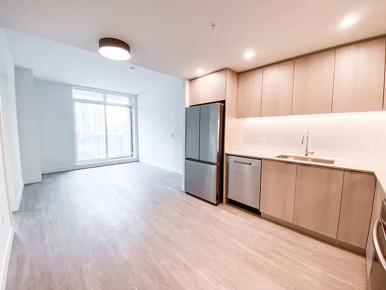 9873 King George Blvd — Photo 59