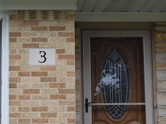 3rd image of 3 Wintergreen Pl