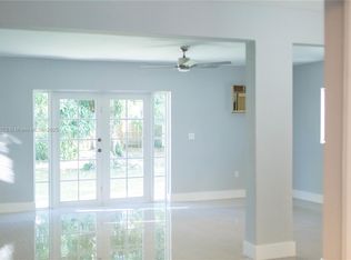 624 Westward Dr, Miami Springs, FL 33166