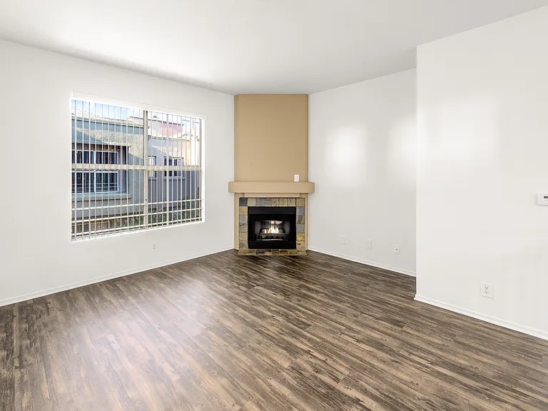 CentrePointe Apartments — Photo 15