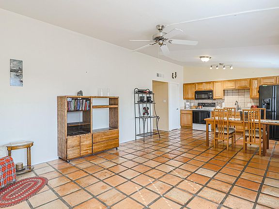 2nd image of 10622 W Oakmont Dr