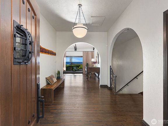 4th image of 1736 S Jackson Avenue