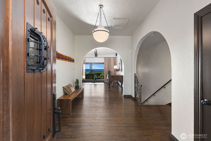 4th image of 1736 S Jackson Avenue