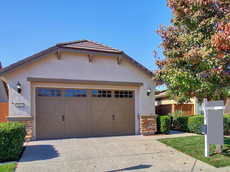 2nd image of 9864 Sunderland Way