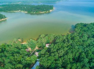 201 County Road 4742, Broaddus, TX 75929