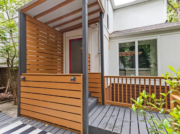 25033 Molokai Dr, Fort Mill, SC 29708