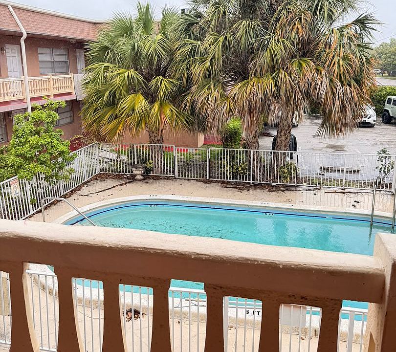 1st image of 241 SE 9th Ave APT 206