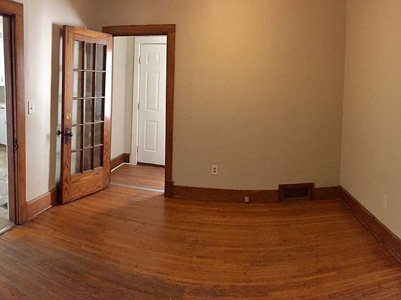 5th image of 1811 College Ave SE