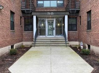 7525 210th St APT 1K, Bayside, NY 11364