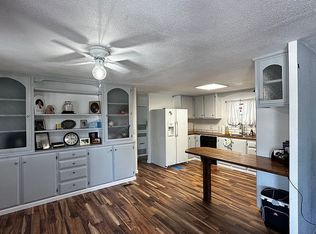 7458 Heliotrope Ln, Sacramento, CA