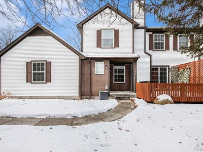 190 Barrington Cir, Lake Orion, MI, 48360