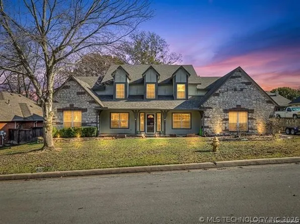 12512 S 18th Cir E, Jenks, OK 74037