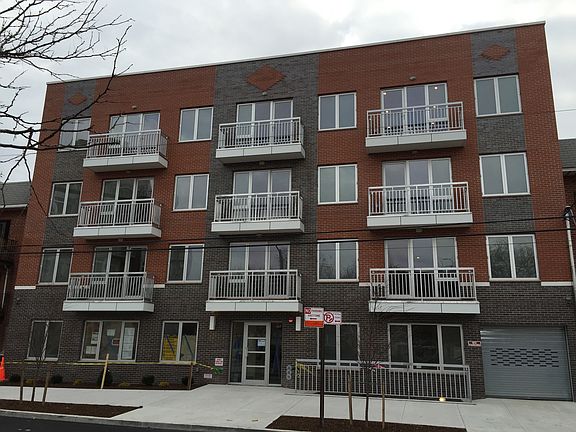 3rd image of 32-15 Leavitt St