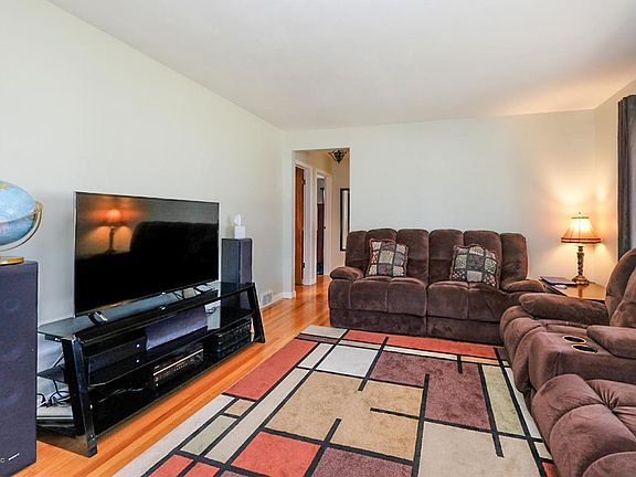 5th image of 2110 Dorchester Ave