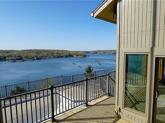 2nd image of 204 Tall Oaks Dr