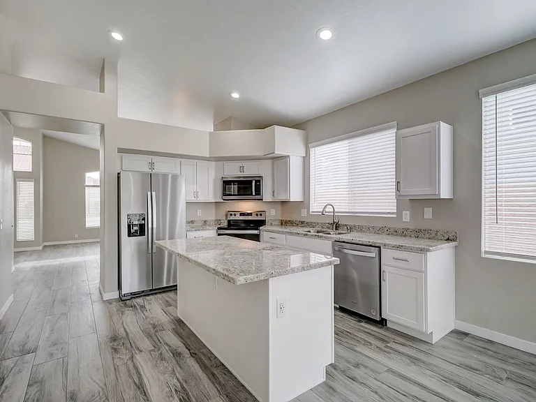 3720 S Heath Way — Photo 7