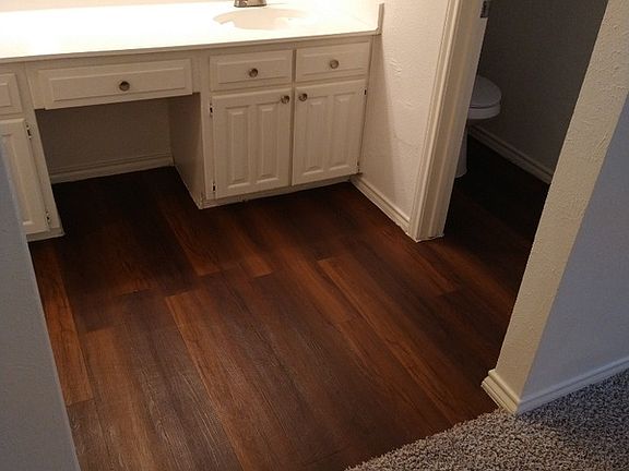 4th image of 4102 Chipwood Ct