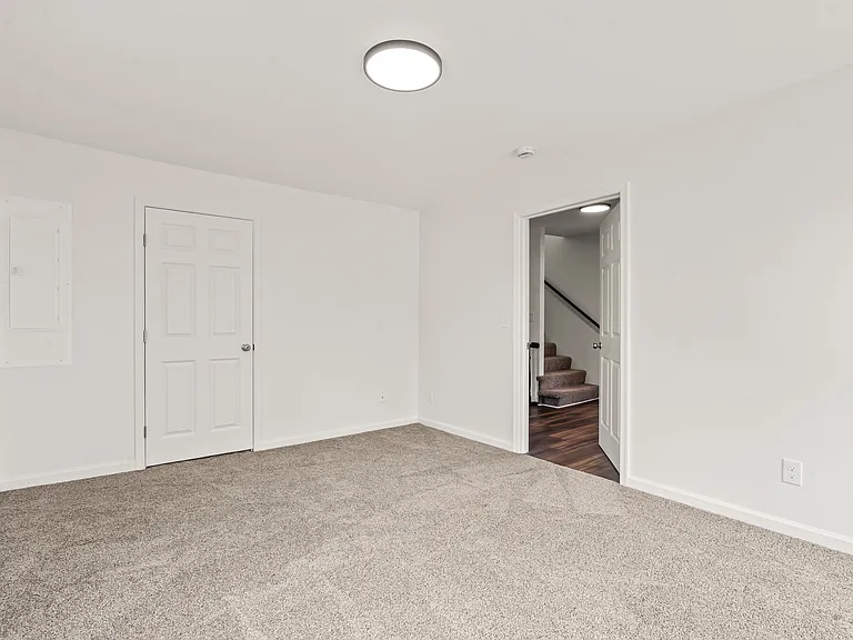 753 W Washington St #B — Photo 15