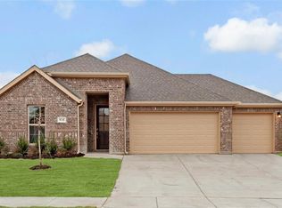935 Manuel Dr, Fate, TX 75087