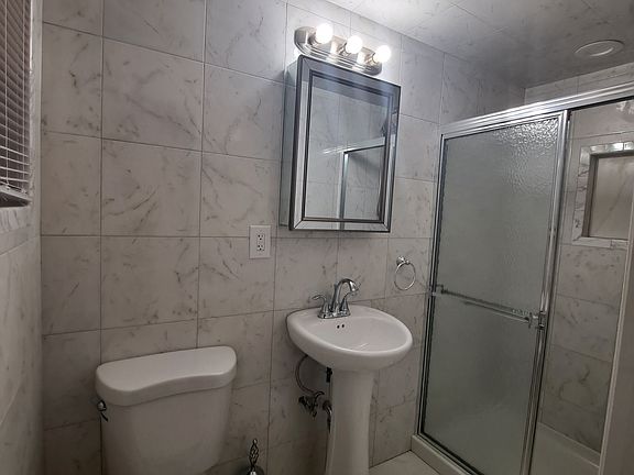 5th image of 636 E 92nd St #2