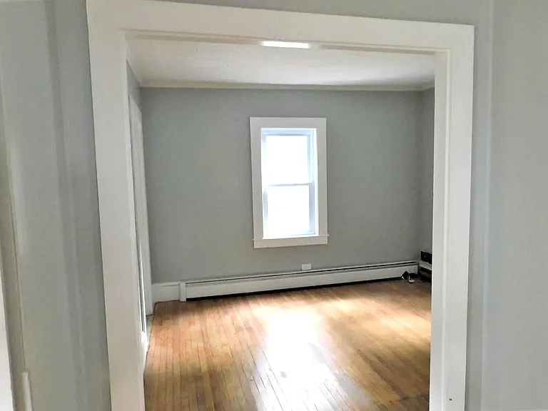 31 Wesley St — Photo 9