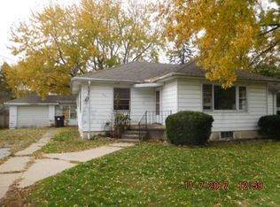 303 N 3rd St, Fisher, IL