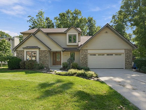 2nd image of 10824 Brandy Oak Run