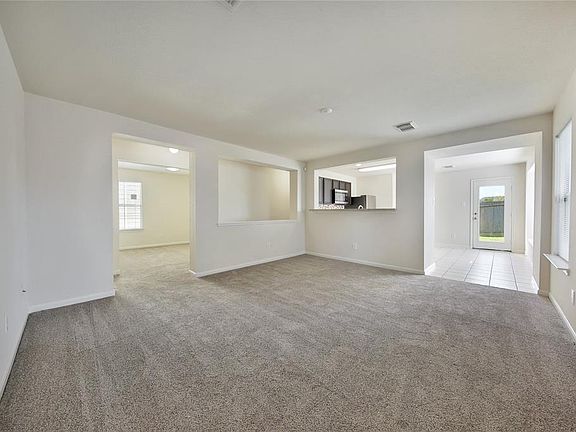 3rd image of 2715 Skyview Forest Dr