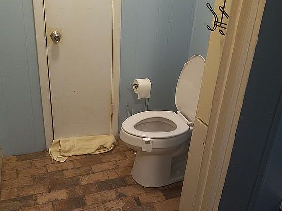 5th image of 955 Larkfield Dr