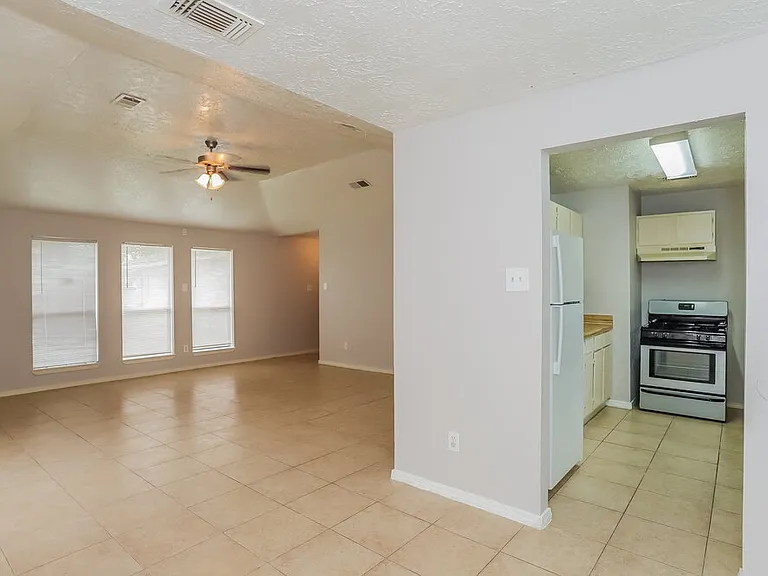 2010 Quail Place Dr — Photo 6