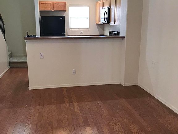 5th image of 728 N Laguna Dr