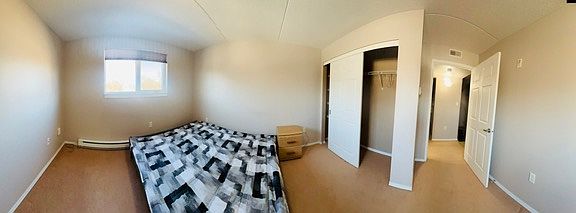 5th image of 403 Regent Ave W