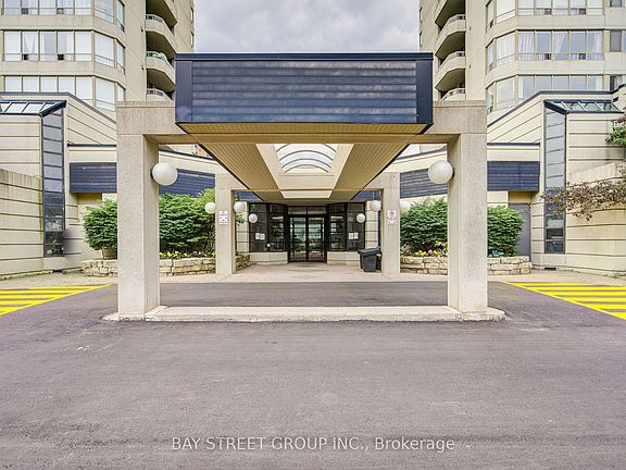 3rd image of 160 Alton Towers Cir #1607
