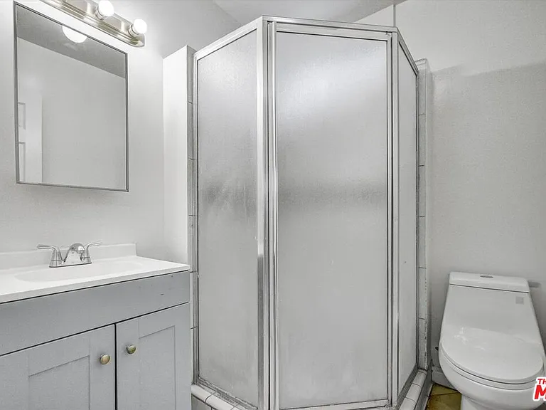 13110 Pinney St — Photo 7