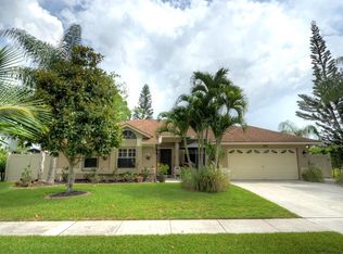 116 Spanish Pine Ter, Royal Palm Beach, FL 33411