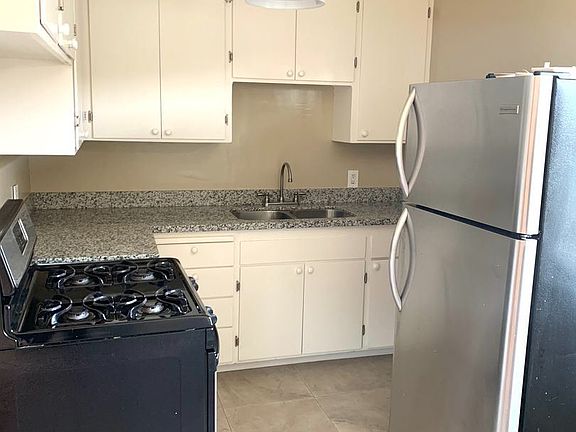 4th image of 918 Del Mar Ave #9743382